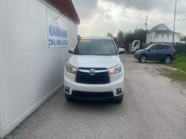 2015 toyota highlander le